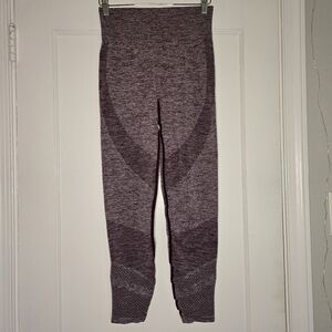 Victoria’s Secret Maroon Athletic Leggings Womens Medium Workout Yoga Pants